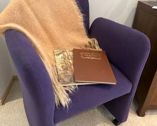 Accent Chairs, Throw Blanket