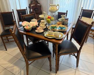 Table & Dining Chairs 