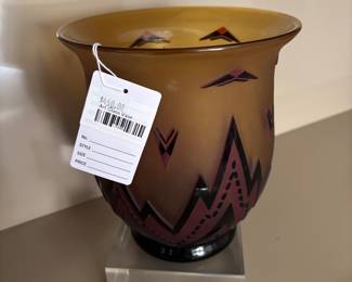 Ambr Cameo Glass Vase