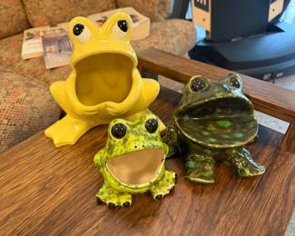 Pottery Frogs 