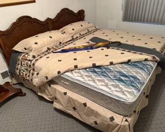 Bedding, Bedframe 