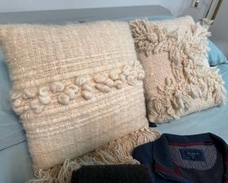 Decorative Pillows 