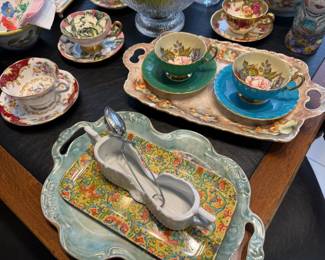 Decorative Trays, Teacups & Saucers 