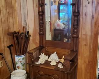 Hall tree w/storage seat