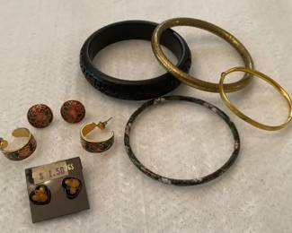 Black Cinnabar Bracelet with Chinese Enamel Jewelry and Brasstone Bracelets