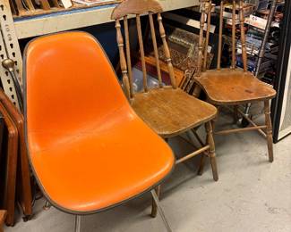 2 spindle back side chairs
