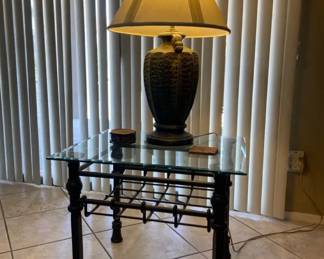 End Table W Lamp