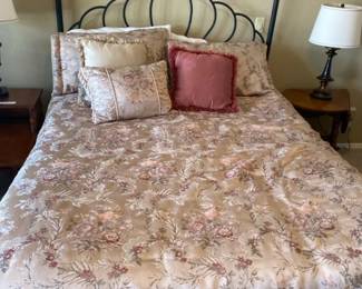 Full Size Metal Bed Set Headboard, Mattress, Frame, All Bedding