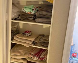 Bathroom Towels, Beach Towels, Dish Towels, Cleaning Towels