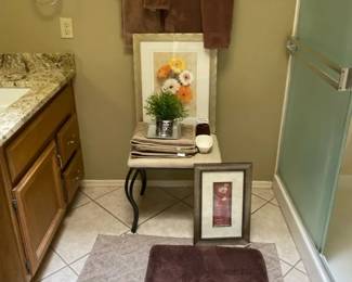 Bathroom Decor Lot