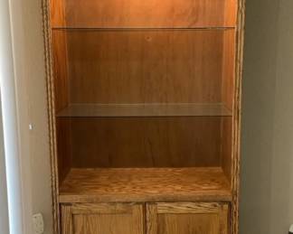 Sun Valley Oak Display Cabinet