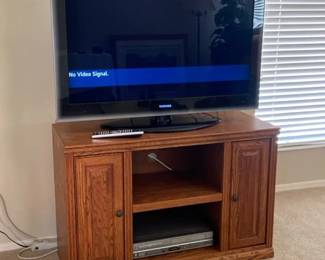 Pivoting TV Setup
