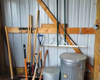 Long Handle Tools Trash Cans