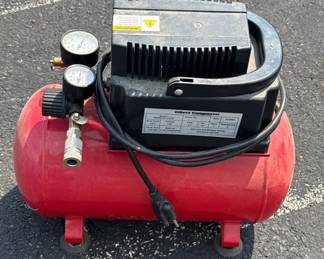3 Gallon Air Compressor Larin Model AC125H