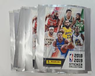 755 Lot 63 16 Panini NBA 2018 19 unopened sticker packs