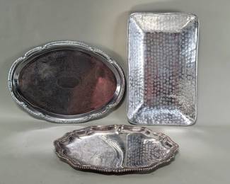 725 Lot 552 Silver plate Aluminum chrome tin trays