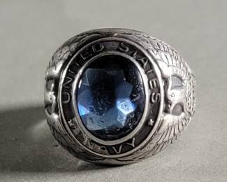 785 Lot 523 Vintage United States Navy sterling ring with a