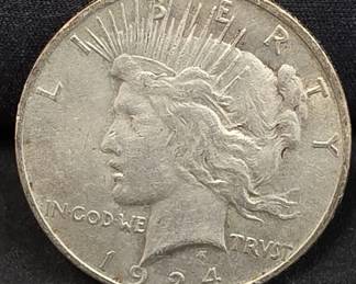 455 Lot 114 1924 Peaceece silver dollar coin