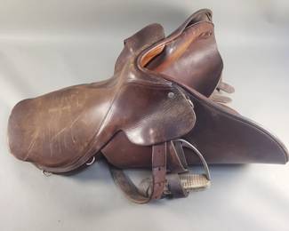 508 Lot 226 Vintage leather horse saddle