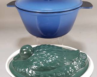 636 Lot 400 Chausseur French enameled cast iron terrine and