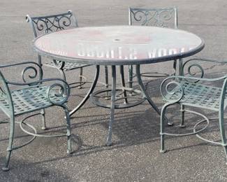 159 Lot 193 Landgrave cast aluminum patio set