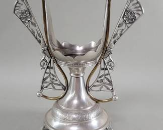642 Lot 422 Victorian silver plate epergne frame