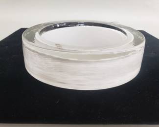 452 Lot 108 Vintage glass ashtray