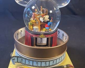 571 Lot 337h Mickey s celebration of animation musical snow