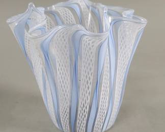 246 Lot 641 Vintage Murano style Fazzoletto art glass vase