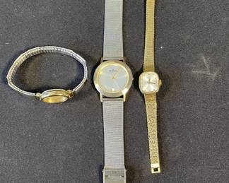 448 Lot 431h Lot of women s watches