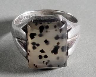 786 Lot 525 Sterling silver and Dalmatian jasper ring
