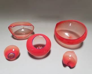 023 Lot 574 Dale Chihuly red glass multipiece sculpture