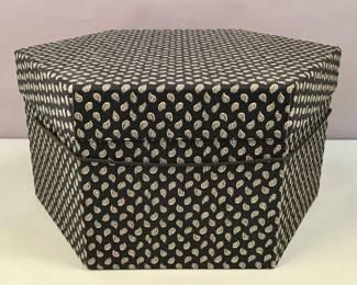 406 Lot 481 Set of 5 vintage paisleyfabriccovered