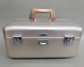 648 Lot 434 Vintage Zero Halliburton aluminum case