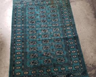 100 Lot 270 Vintage handmade rug