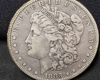 626 Lot 389 1883 Morgan silver dollar coin
