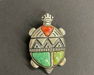 778 Lot 415h Sterling silver turtle brooch pendant with