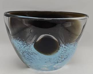 222 Lot 395h Vintage Kosta Bodastyle handblown art glass