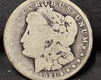 555 Lot 318 1921S or D Morgan silver dollar coin