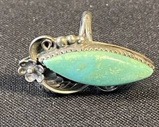 781 Lot 438h Sterling American style silver ring