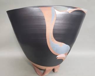 041 Lot 467 Hiroshi Miyamoto terracotta vessel