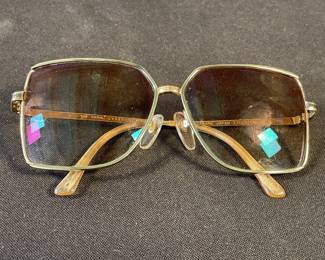 647 Lot 433h Titan frame gold tone sunglasses made in Japan
