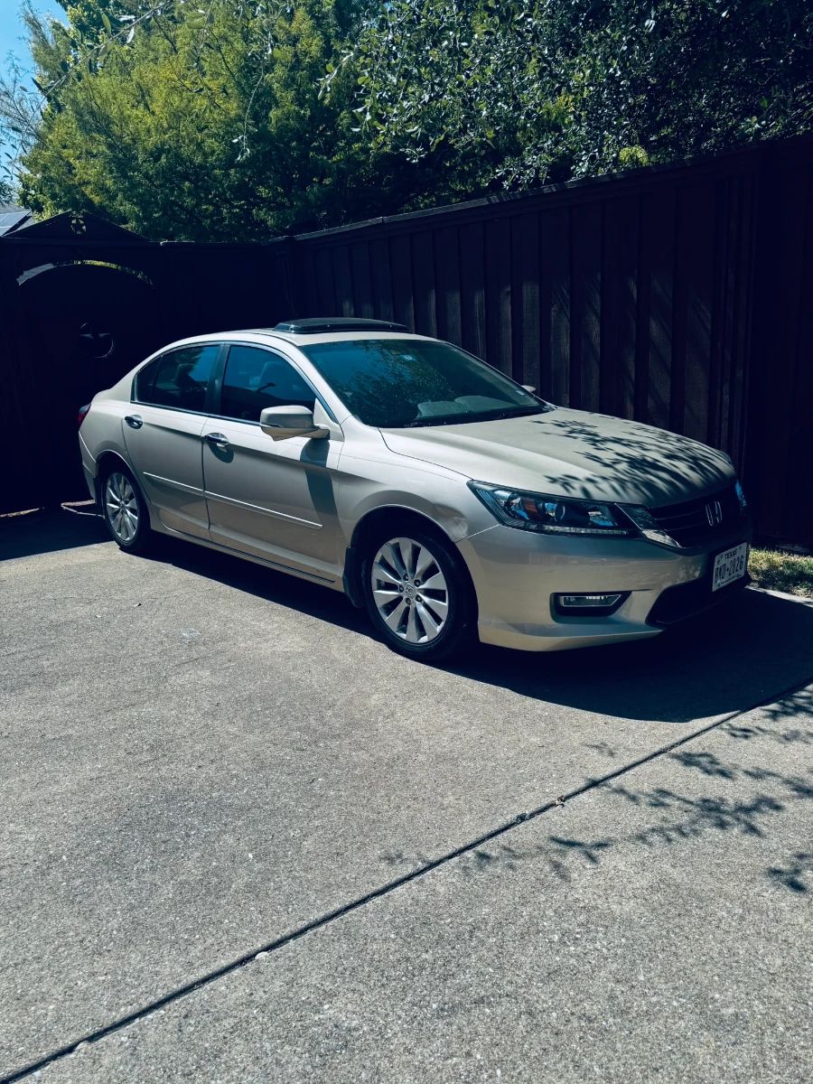 2013 Honda Accord EX-L   Mileage: 81,809  WE DO NOT YET HAVE A PRICE. WHEN WE DO, WE WILL POST IT HERE.