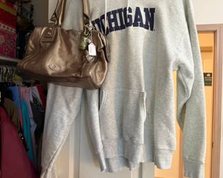 Women's Clothing, Purses
