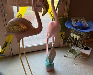Metal Flamingo Garden Sculpture