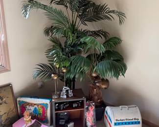Faux Plants, Barbies