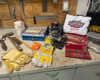 Tools, Gloves