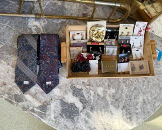 Ties, Jewelry
