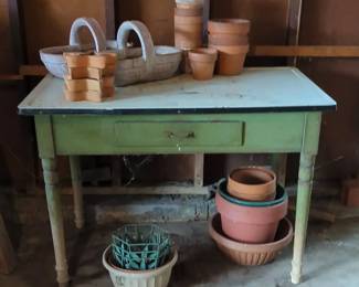 Enamel Top Potting Bench And Pots