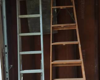 Wooden And Aluminum Ladders